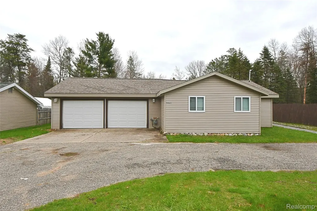 10865 Johnston Boulevard Richfield Township MI 48656