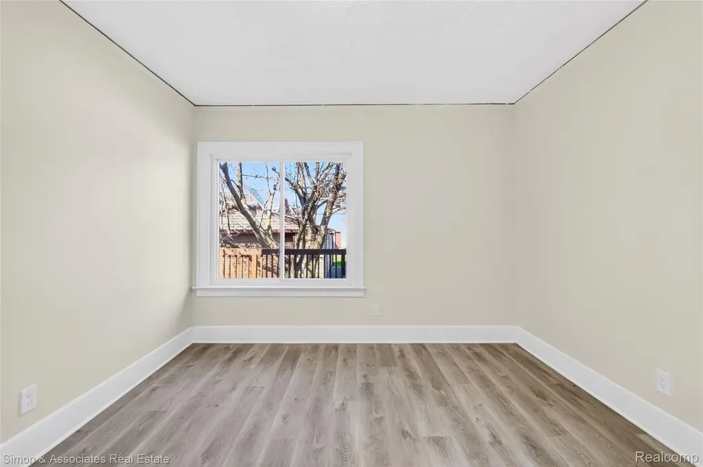 5019 Maple Street Dearborn City MI 48126