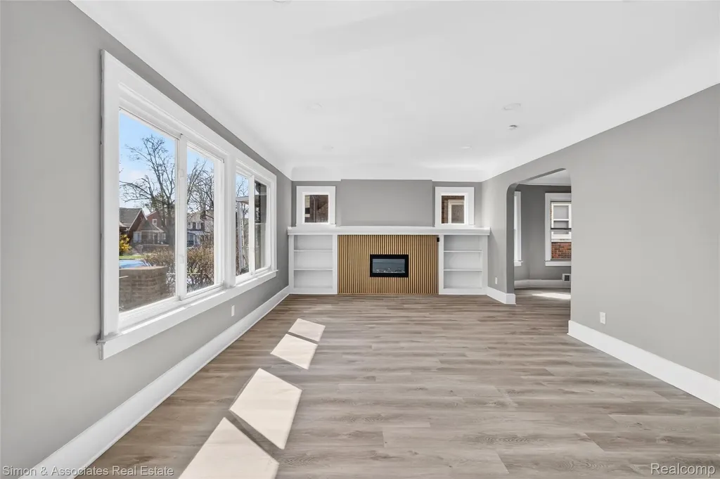 5019 Maple Street Dearborn City MI 48126