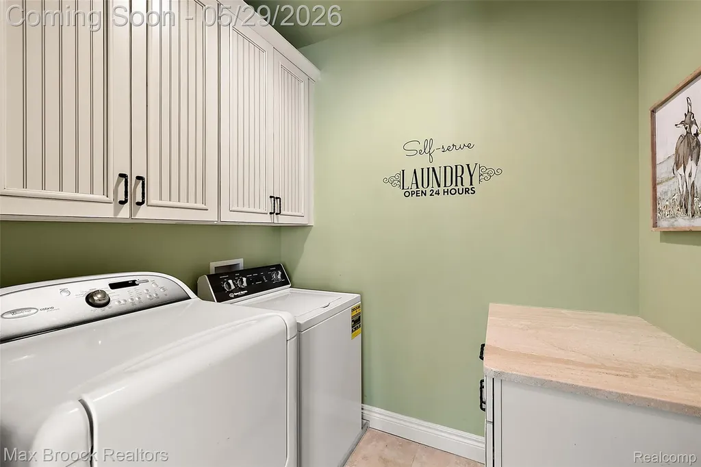 9716 Hadley Road Independence Charter Township MI 48348