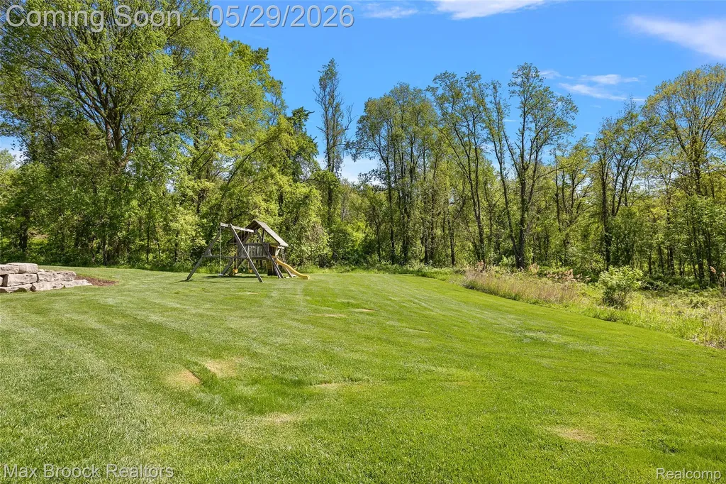 9716 Hadley Road Independence Charter Township MI 48348