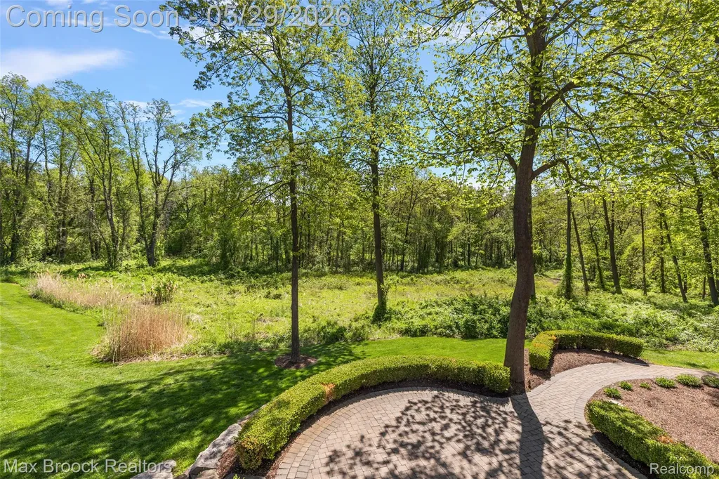 9716 Hadley Road Independence Charter Township MI 48348