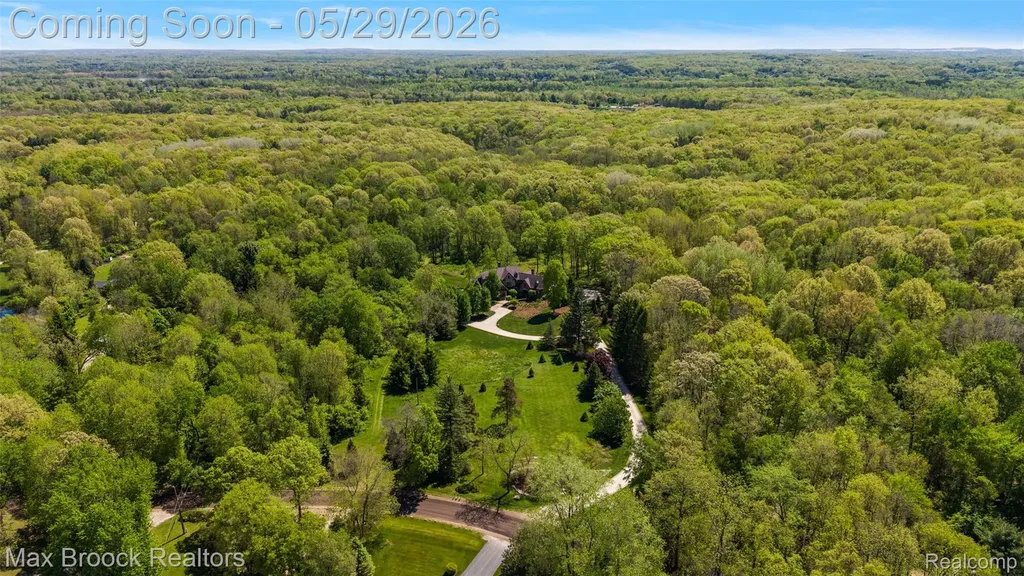 9716 Hadley Road Independence Charter Township MI 48348