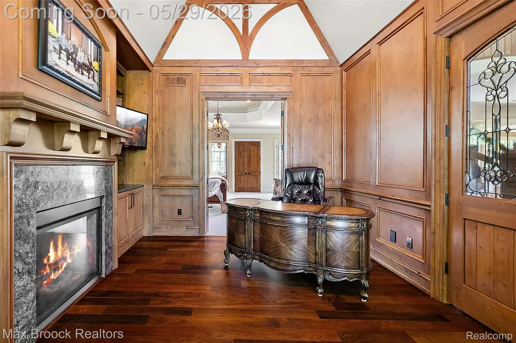 9716 Hadley Road Independence Charter Township MI 48348