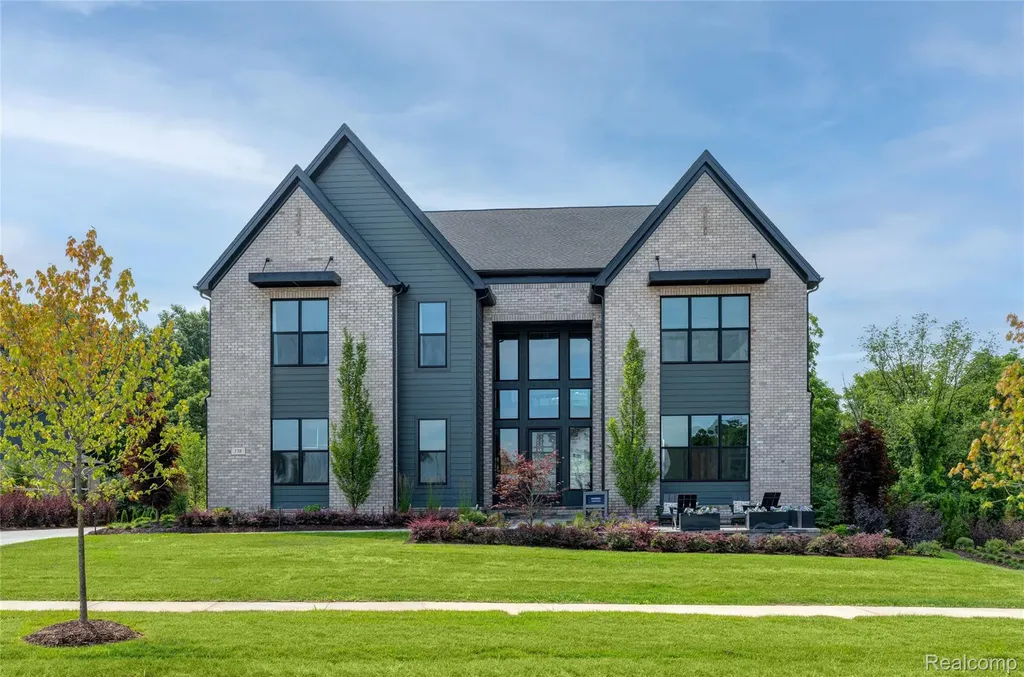 138 Maple Leaf Lane Ann Arbor Charter Township MI 48105