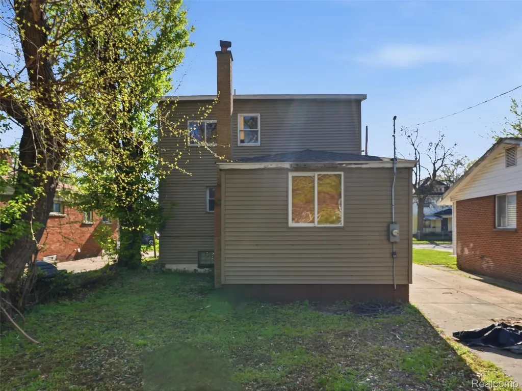 20839 Reimanville Avenue Royal Oak Charter Township MI 48220