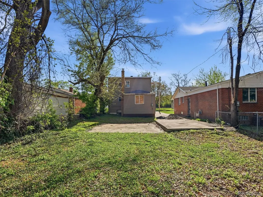 20839 Reimanville Avenue Royal Oak Charter Township MI 48220