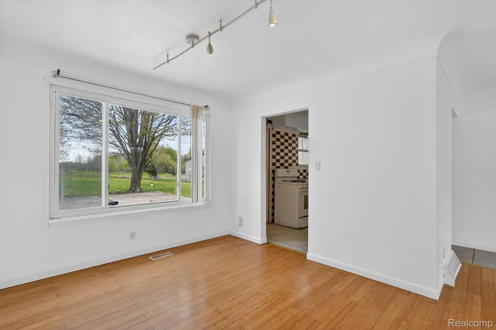 5457 E Frances Road Thetford Township MI 48458