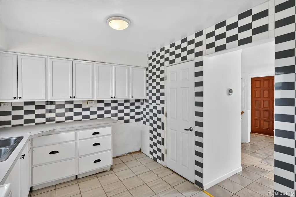 5457 E Frances Road Thetford Township MI 48458