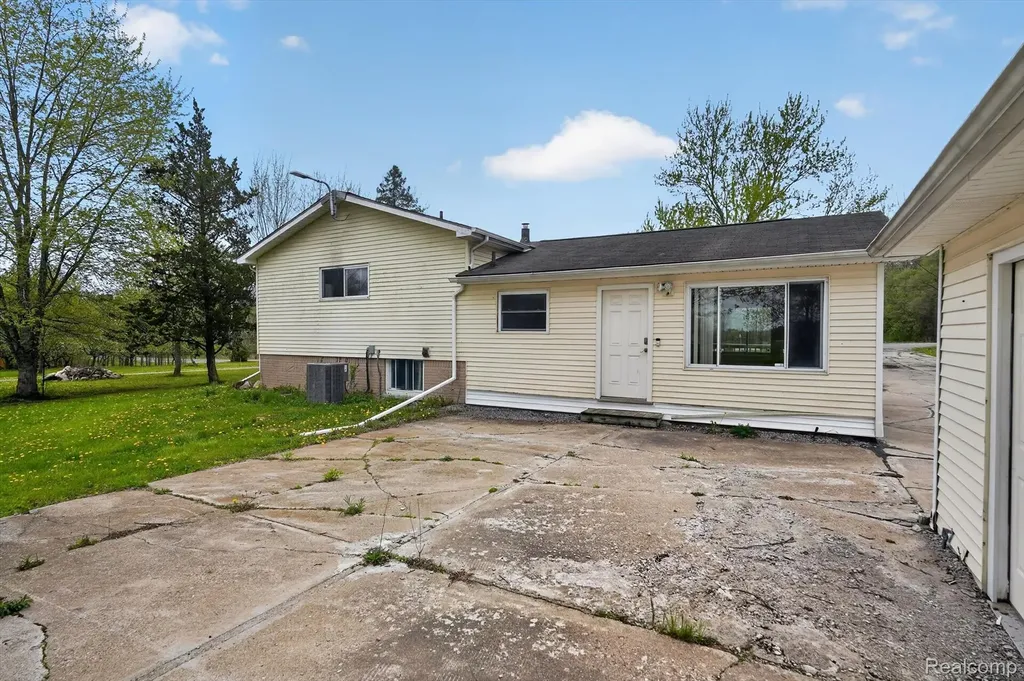 5457 E Frances Road Thetford Township MI 48458