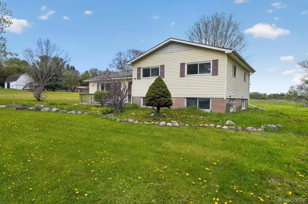5457 E Frances Road Thetford Township MI 48458