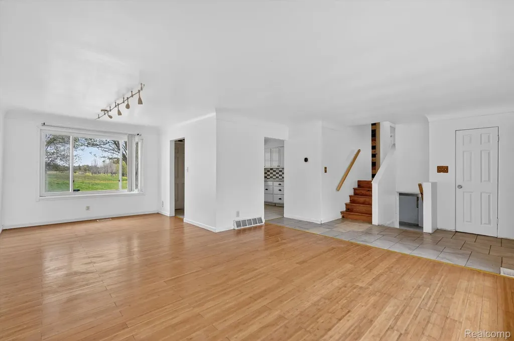 5457 E Frances Road Thetford Township MI 48458