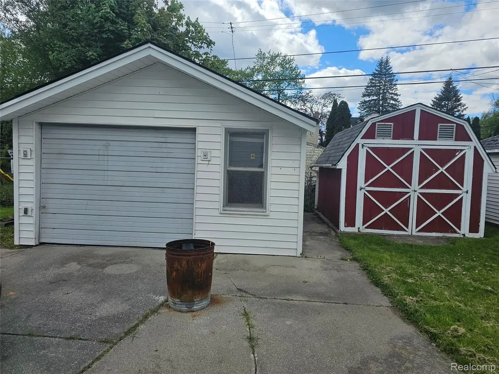 15369 Leona Drive Redford Charter Township MI 48239