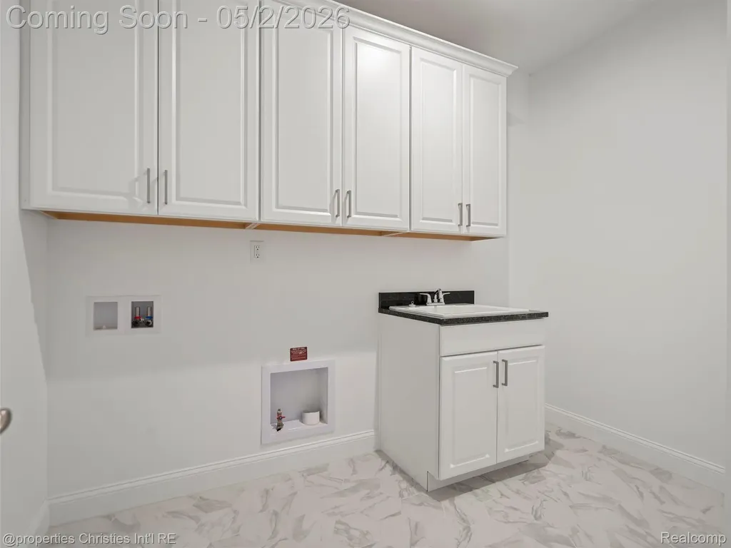 3318 Roseford Boulevard Ann Arbor City MI 48105