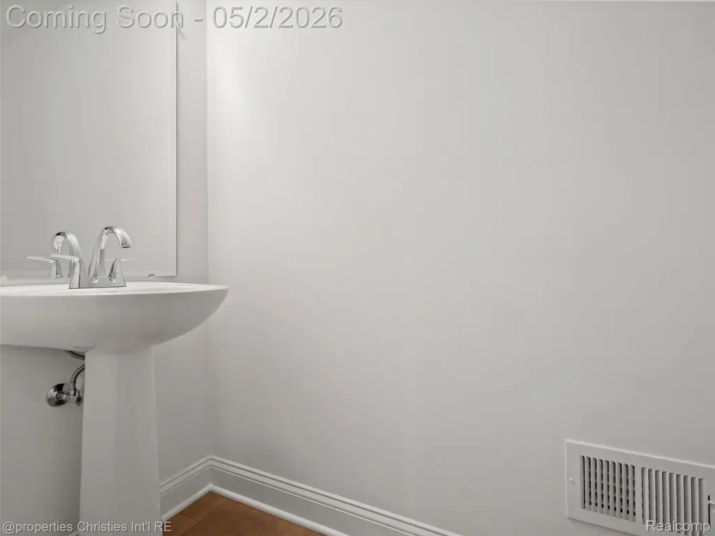 3318 Roseford Boulevard Ann Arbor City MI 48105