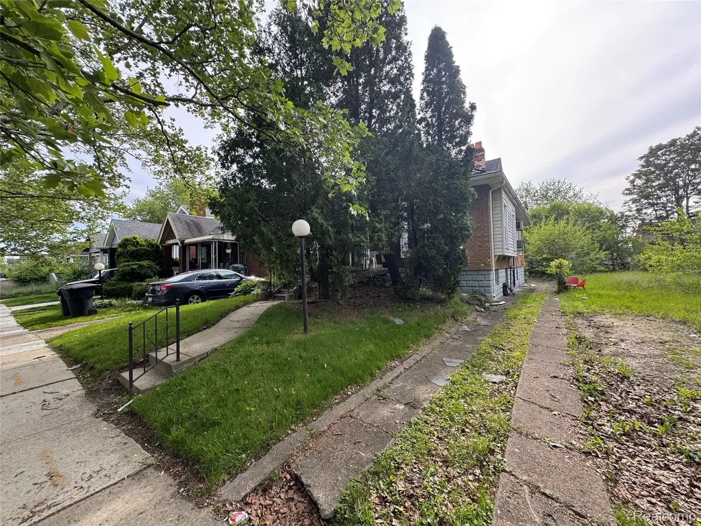 11409 Manor Street Detroit City MI 48204