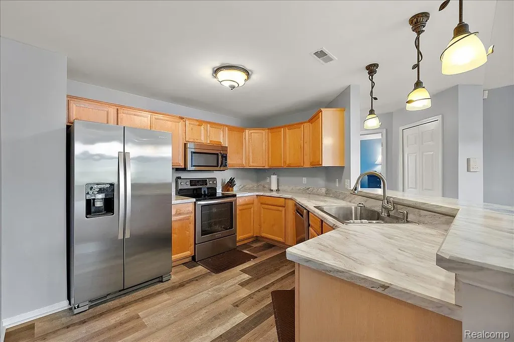 27204 Chantel Drive Walled Lake City MI 48390