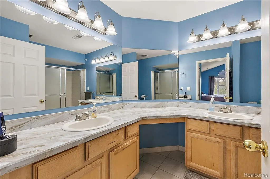 27204 Chantel Drive Walled Lake City MI 48390