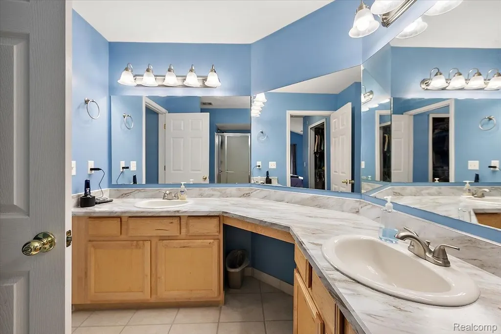 27204 Chantel Drive Walled Lake City MI 48390