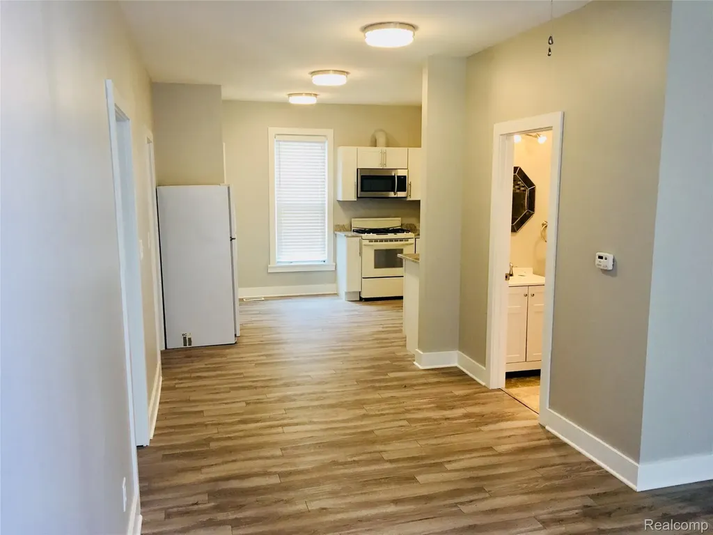 111 Kibbee Street Mt. Clemens City MI 48043