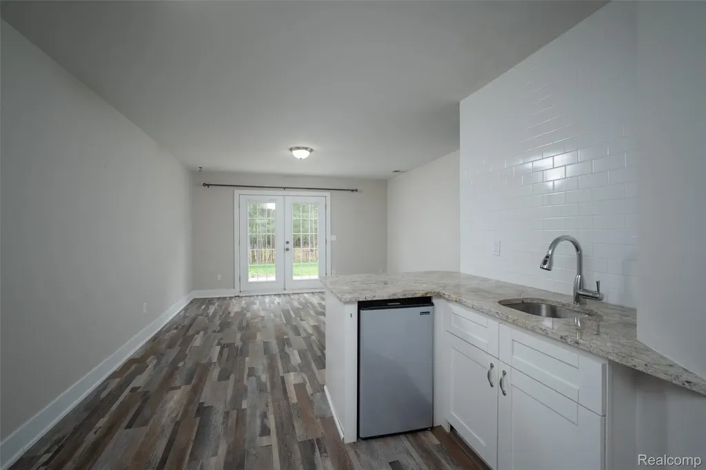 190 Whispering Pines Drive Fenton City MI 48430