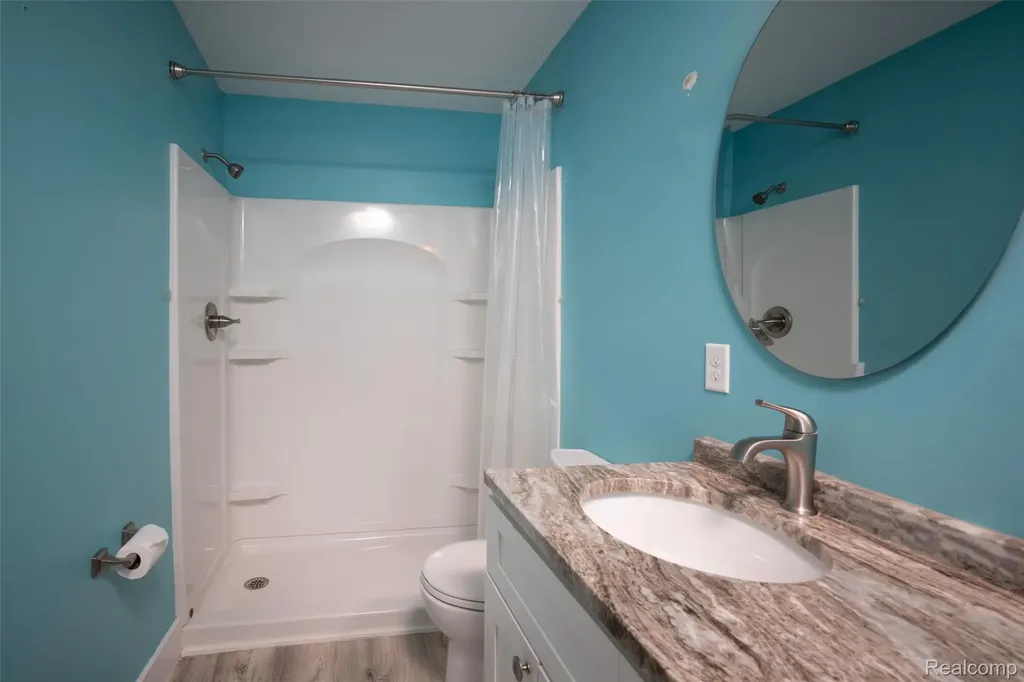190 Whispering Pines Drive Fenton City MI 48430