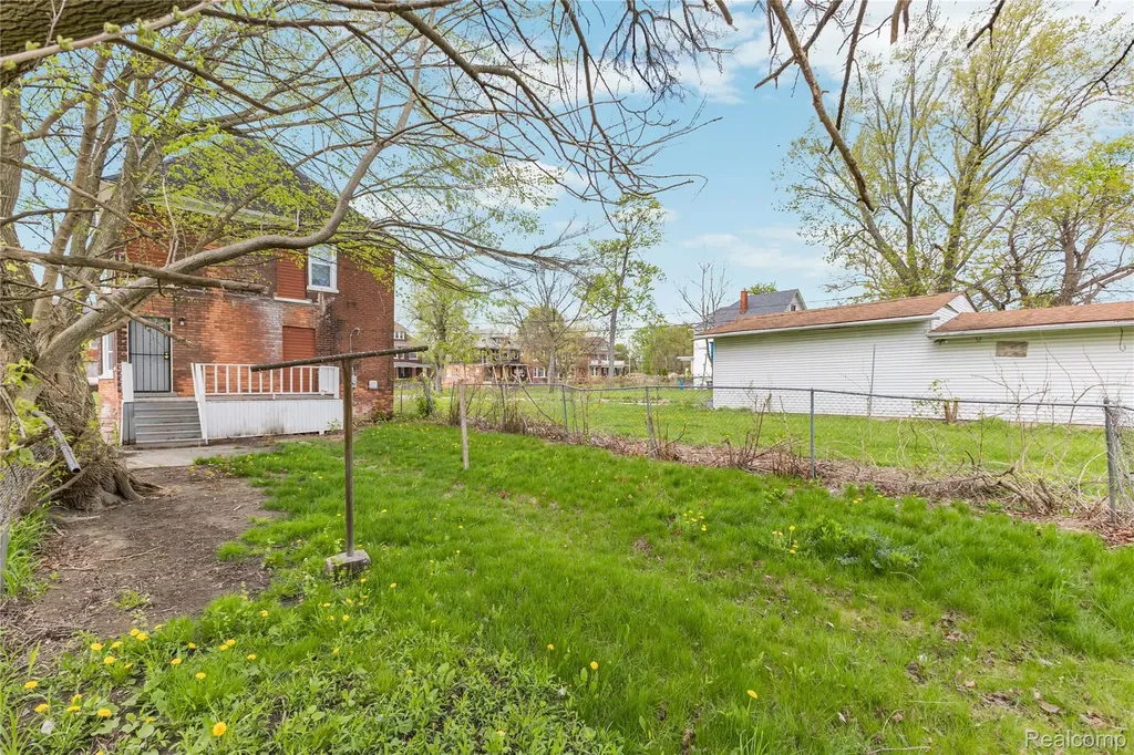 3010 Montclair Street Detroit City MI 48214