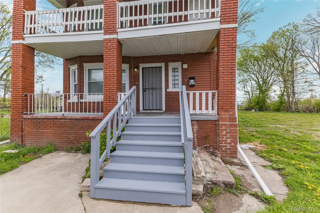 3010 Montclair Street Detroit City MI 48214