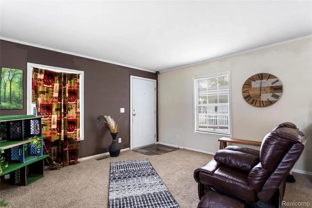75 Woodridge Court White Lake Charter Township MI 48386