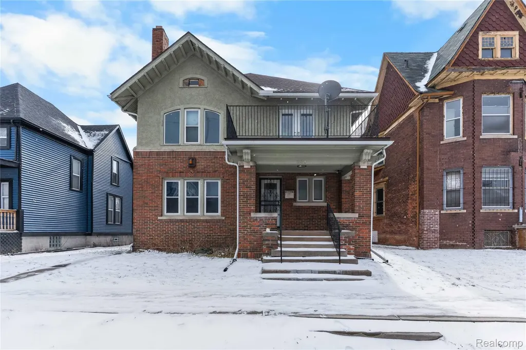 681 Clairmount Street Detroit City MI 48202