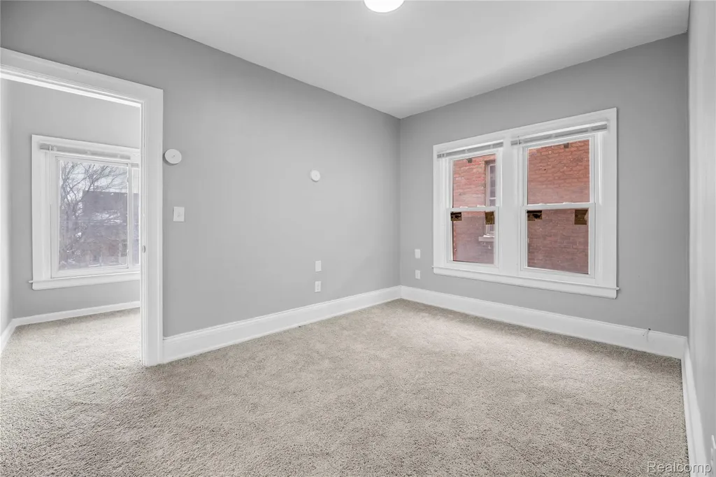 681 Clairmount Street Detroit City MI 48202