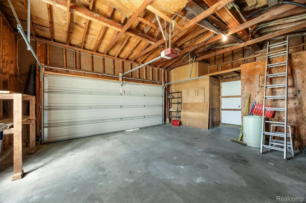3036 Shawnee Lane Waterford Charter Township MI 48329