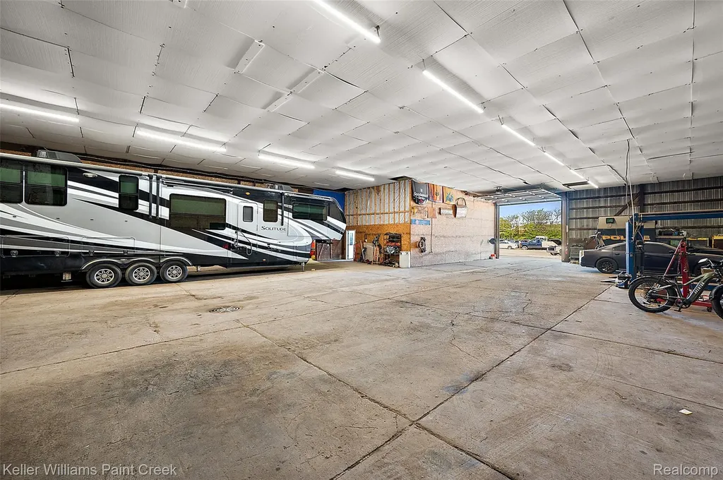 4376 Beecher Road Flint Charter Township MI 48532