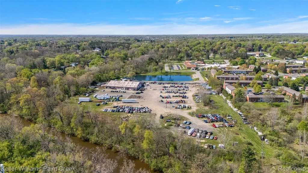 4376 Beecher Road Flint Charter Township MI 48532