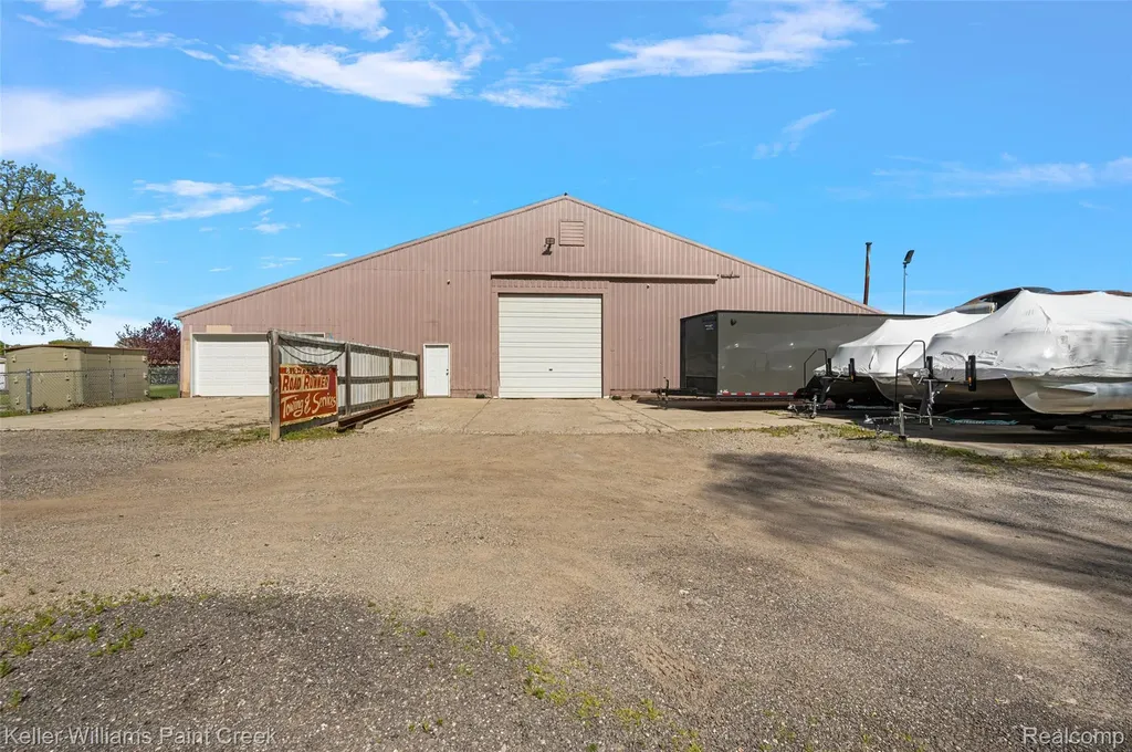 4376 Beecher Road Flint Charter Township MI 48532
