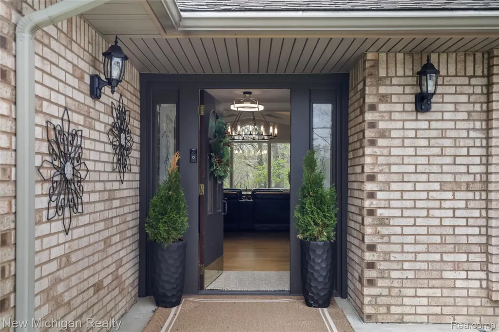 33733 Braebury Ridge Farmington Hills City MI 48331