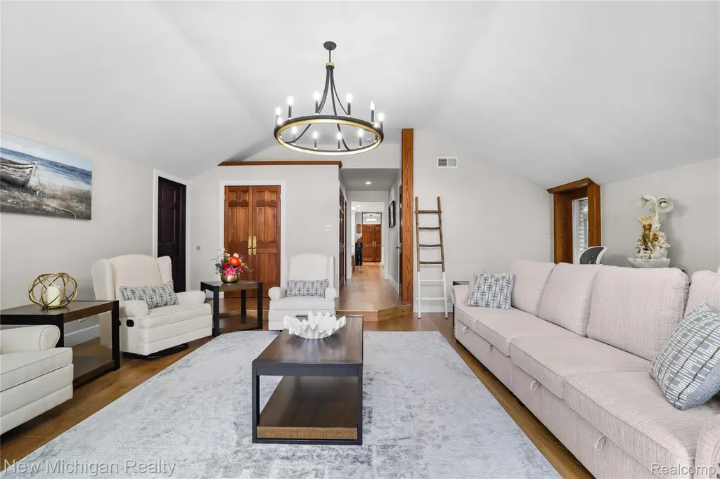 33733 Braebury Ridge Farmington Hills City MI 48331