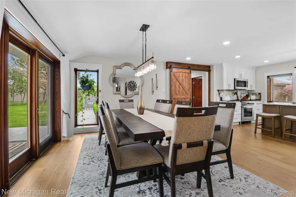 33733 Braebury Ridge Farmington Hills City MI 48331