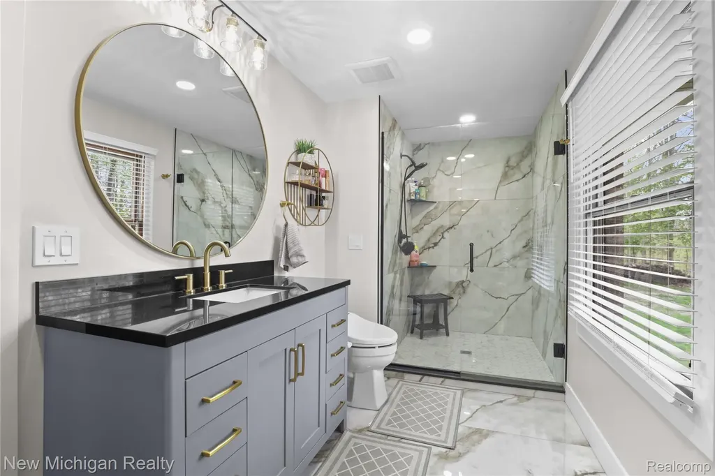 33733 Braebury Ridge Farmington Hills City MI 48331