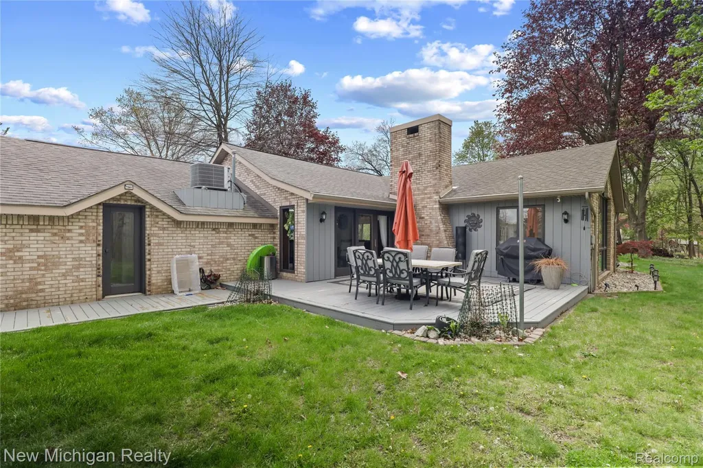 33733 Braebury Ridge Farmington Hills City MI 48331