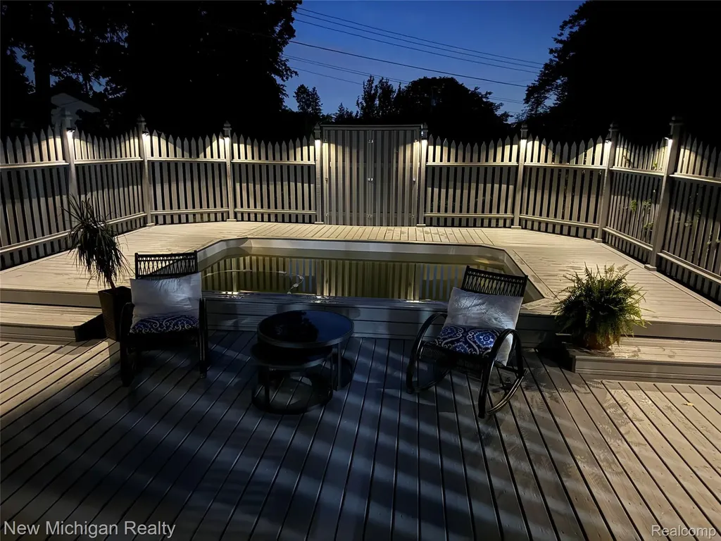 33733 Braebury Ridge Farmington Hills City MI 48331