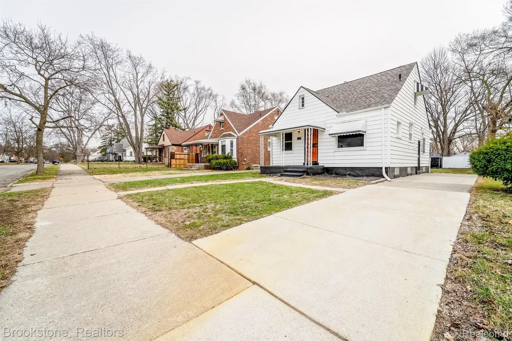 17228 Stout Street Detroit City MI 48219