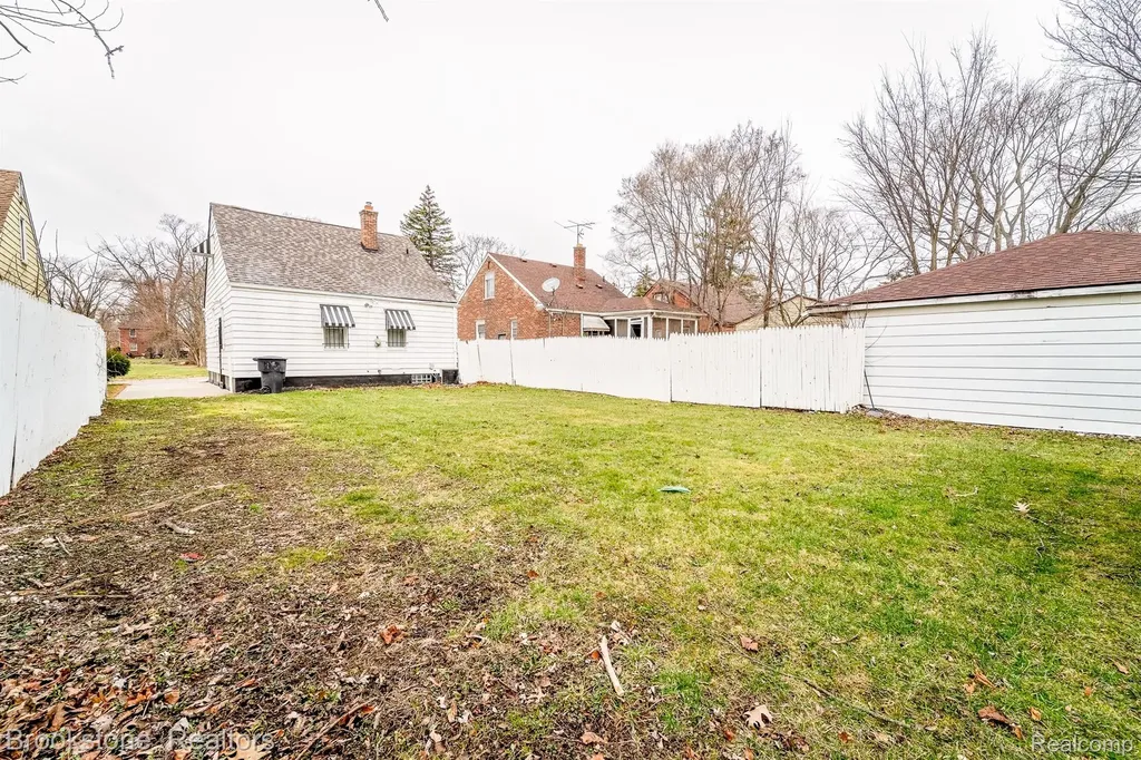 17228 Stout Street Detroit City MI 48219