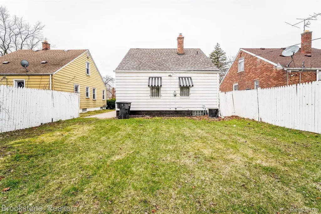 17228 Stout Street Detroit City MI 48219