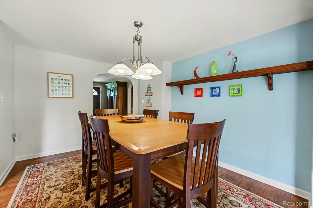 2080 Teggerdine Road White Lake Charter Township MI 48386
