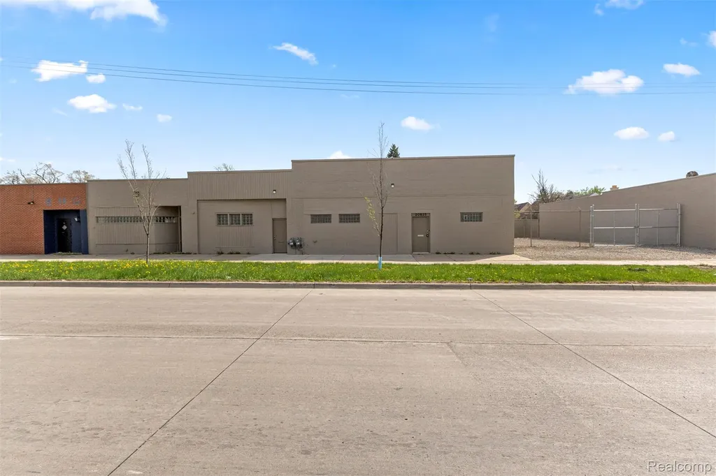 20825 Joy Road Detroit City MI 48228
