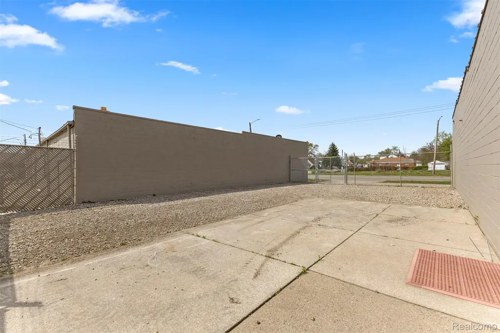 20825 Joy Road Detroit City MI 48228