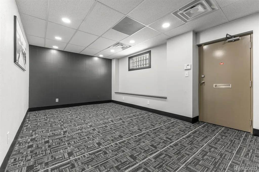 20825 Joy Road Detroit City MI 48228