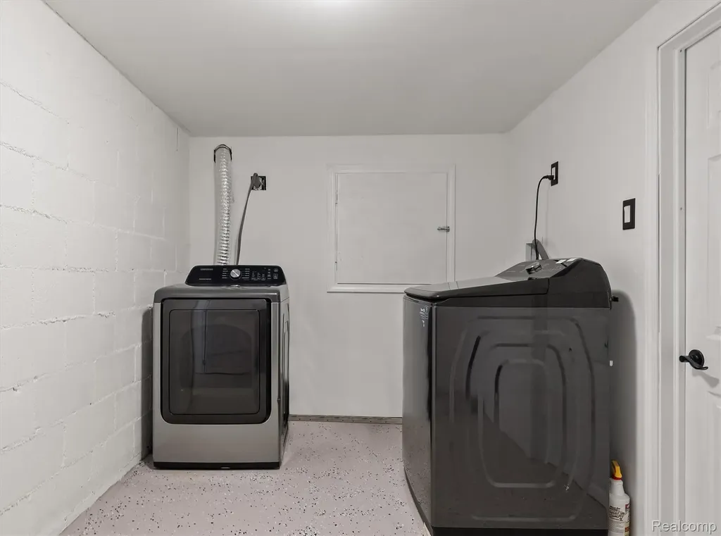 15500 Millar Road Clinton Charter Township MI 48036