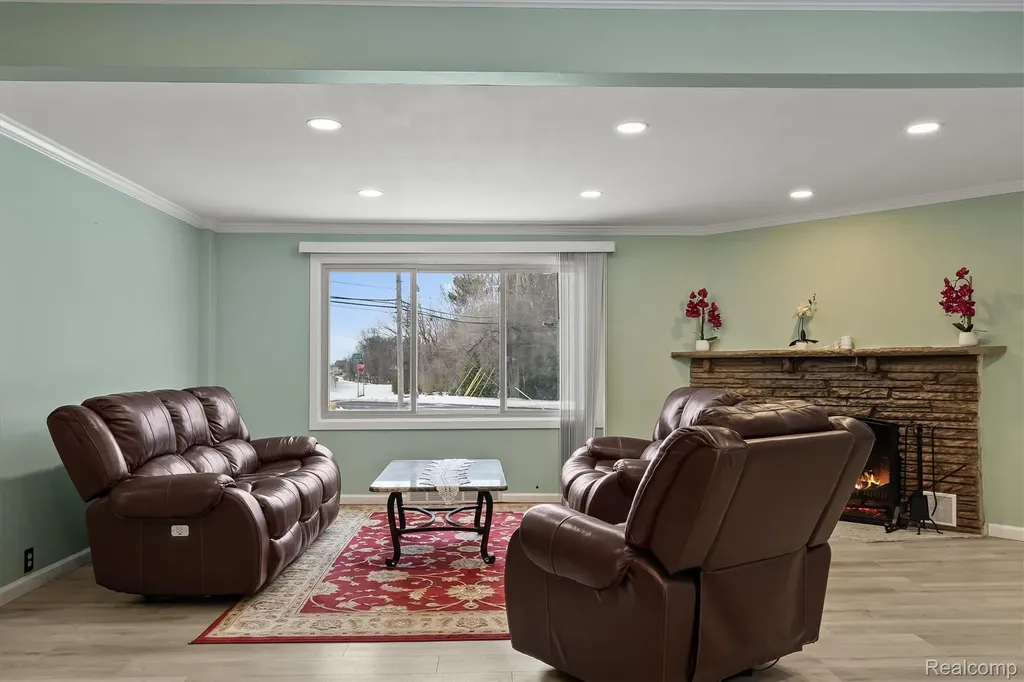 15500 Millar Road Clinton Charter Township MI 48036